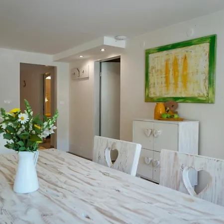 Apartment Trata