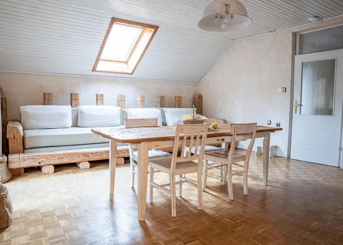 Trata דירה קרנייסקה גורה